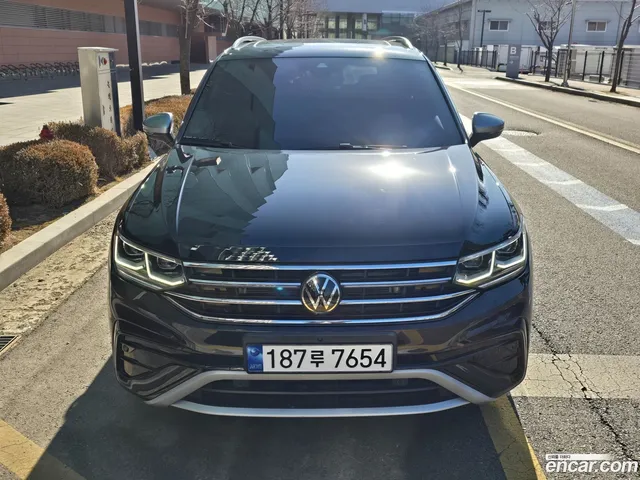 Volkswagen Tiguan Allspace 2.0 TSI — миниатюра 1