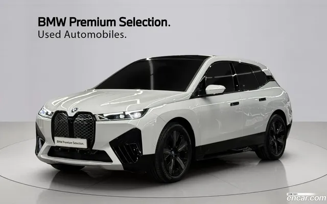 BMW iX xDrive50 — миниатюра 1