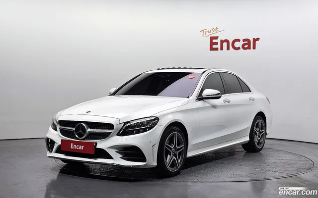 Mercedes-Benz C- W205 C200 AMG Line — миниатюра 1