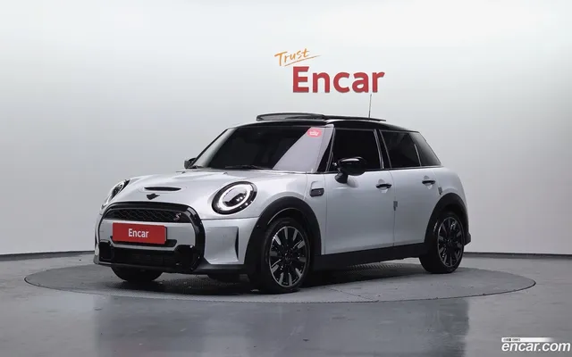 MINI Cooper S 5 — миниатюра 1