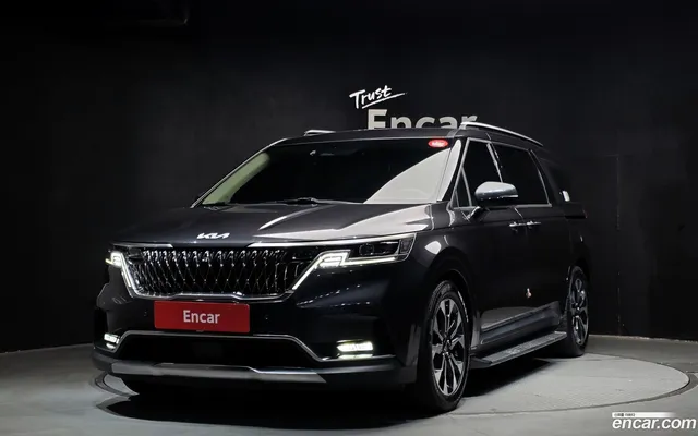 Kia Carnival 7 — миниатюра 1