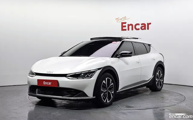 Kia EV6 — миниатюра 1
