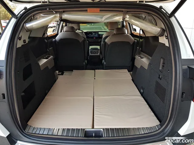 Kia Carnival HEV 9 — миниатюра 1