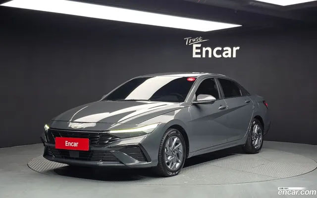 Hyundai Avante CN7 Hybrid — миниатюра 1