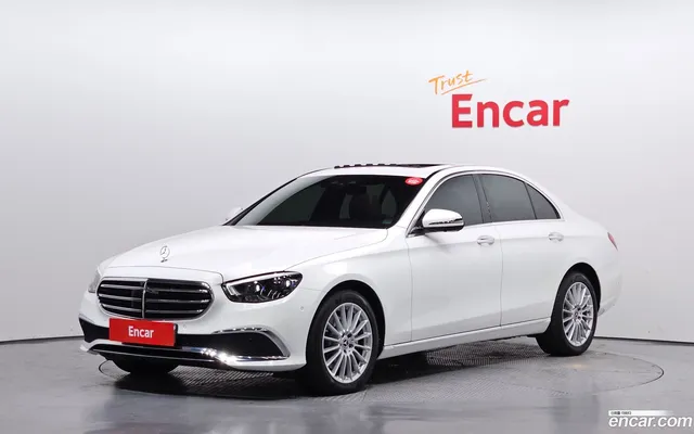 Mercedes-Benz E-Class (W213) E250 — миниатюра 1