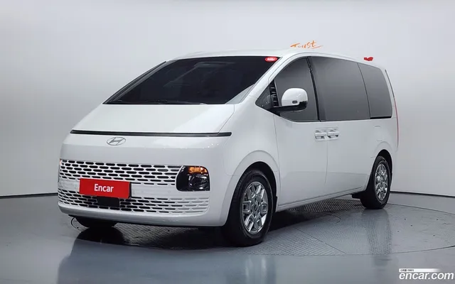 Hyundai Staria 4WD / — миниатюра 1