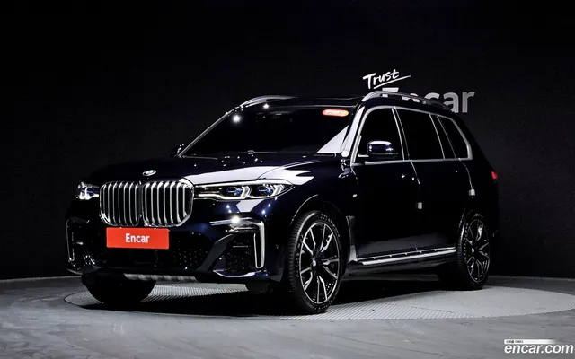 BMW X7 (G07) xDrive 40i M 6 — миниатюра 1