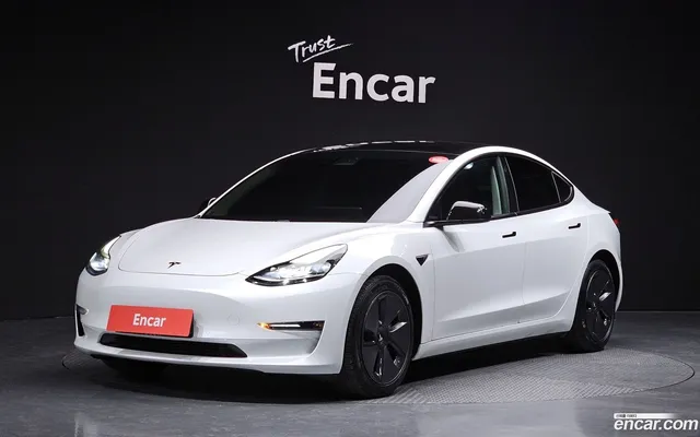 Tesla Model 3 AWD — миниатюра 1