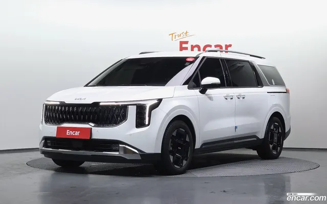 Kia Carnival HEV 9 — миниатюра 1