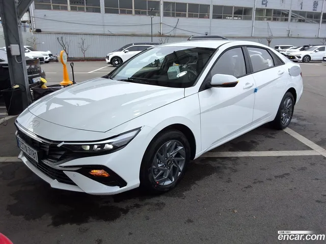 Hyundai Avante CN7 1.6 — миниатюра 1