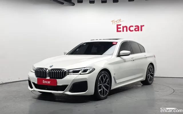 BMW 5 Series (G30) 530i xDrive M — миниатюра 1
