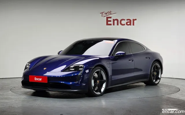 Porsche Taycan — миниатюра 1