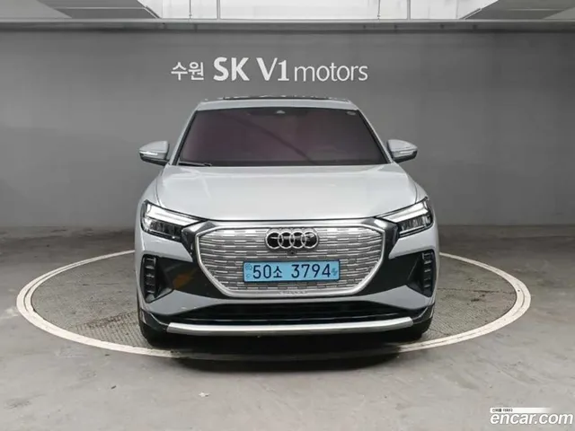 Audi Q4 e-tron (F4) 45 — миниатюра 1