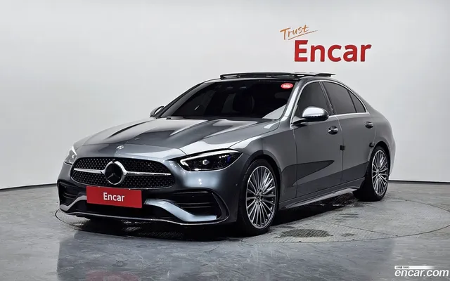 Mercedes-Benz C-Class (W206) C300 4MATIC AMG Line — миниатюра 1