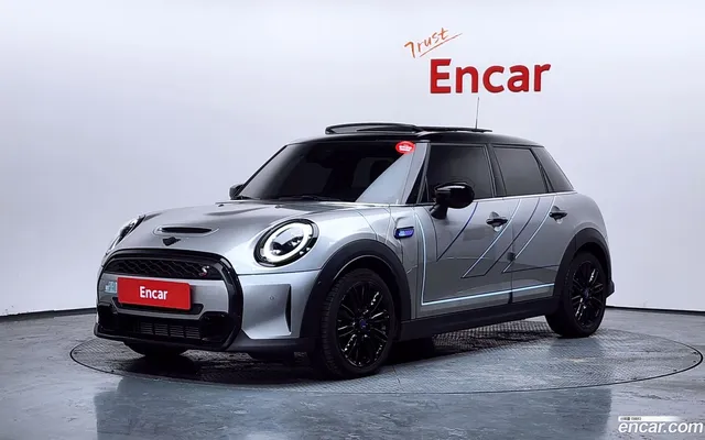 MINI Cooper S 5 — миниатюра 1