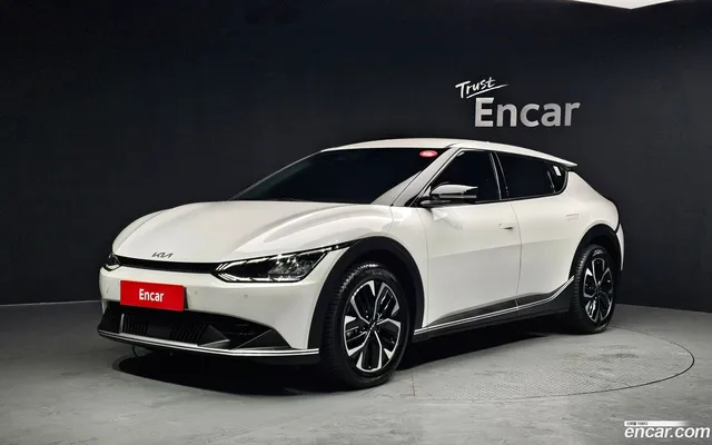 Kia EV6 — миниатюра 1