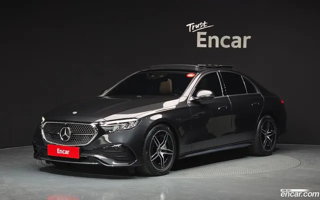 Mercedes-Benz E-Class (W214) E200 AMG Line — миниатюра 1