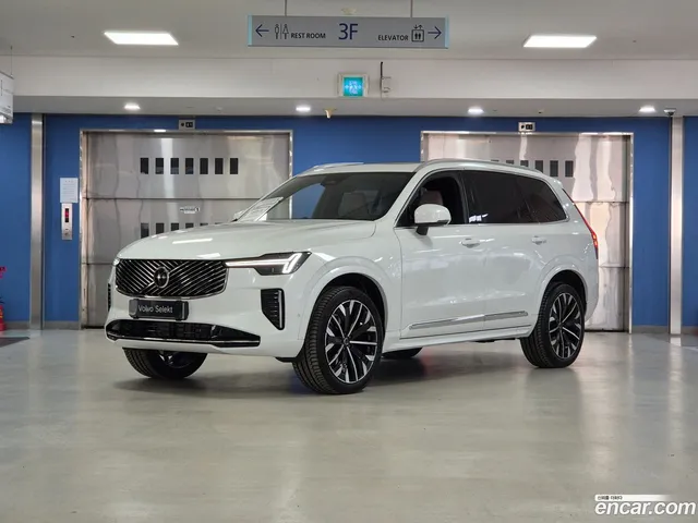 Volvo XC90 B6 — миниатюра 1