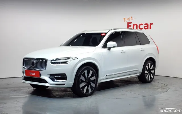 Volvo XC90 T8 — миниатюра 1