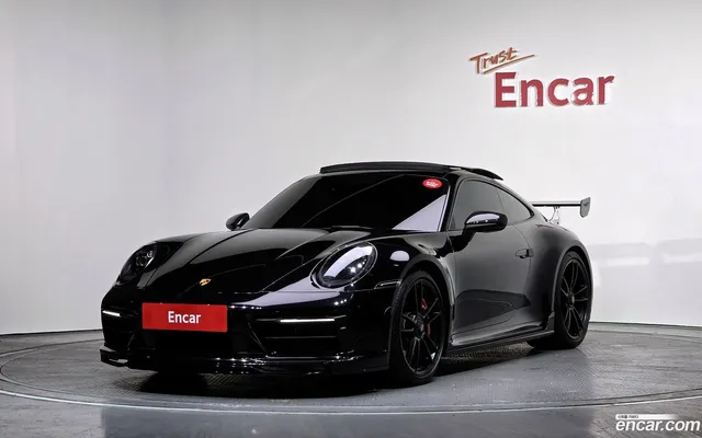 Porsche 911 (992) 4 GTS — миниатюра 1