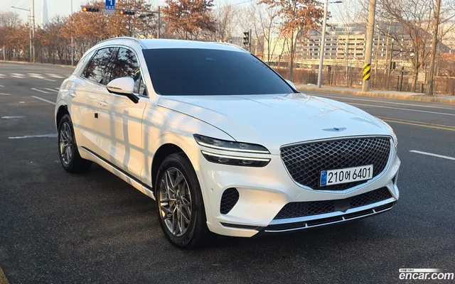 Genesis GV70 2.5T 2WD — миниатюра 1