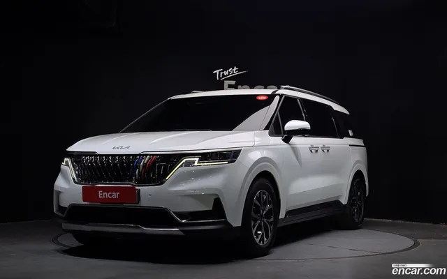 Kia Carnival 9 — миниатюра 1