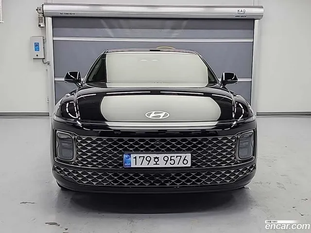 Hyundai Grandeur Hybrid (GN7) — миниатюра 1