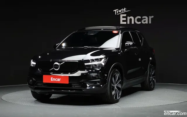 Volvo XC40 — миниатюра 1