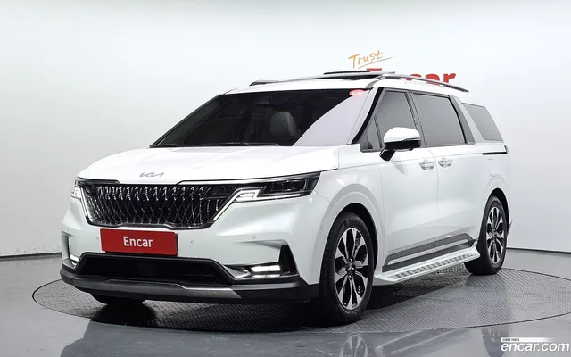 Kia Carnival 7 — миниатюра 1