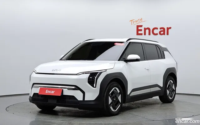 Kia EV3 2WD — миниатюра 1