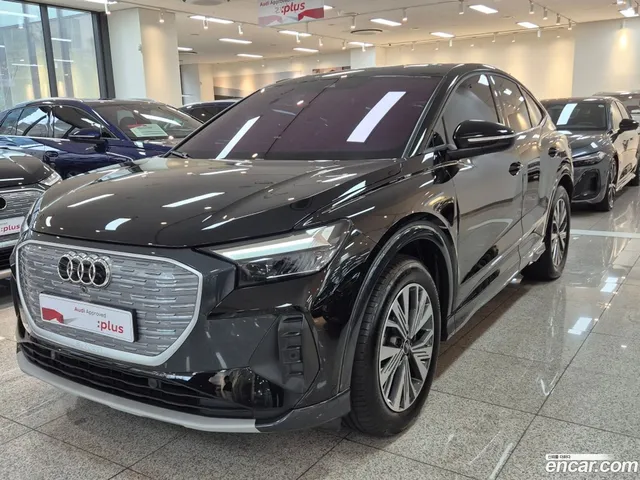 Audi Q4 e-tron (F4) 45 — миниатюра 1
