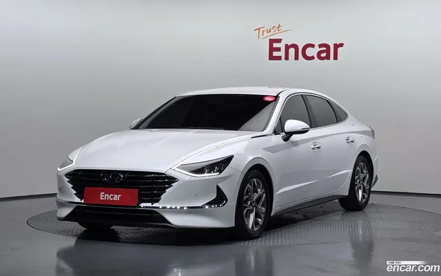 Hyundai Sonata (DN8) 2.0 — миниатюра 1