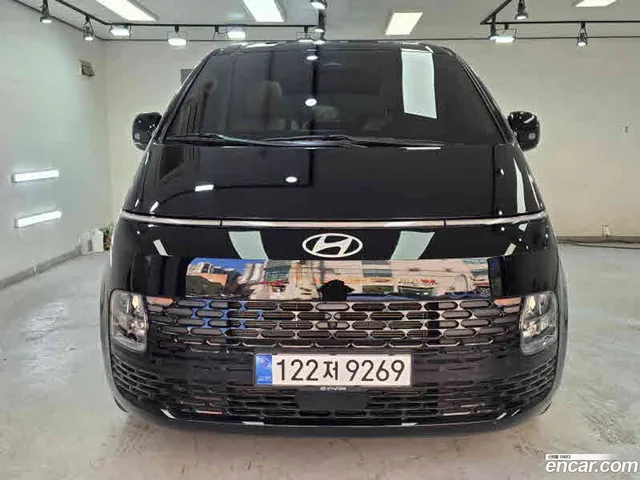Hyundai Staria L3.5 9 — миниатюра 1