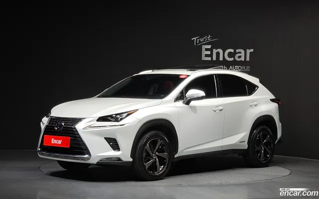 Lexus NX300h — миниатюра 1