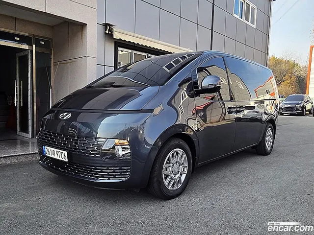 Hyundai Staria 4WD 9 — миниатюра 1