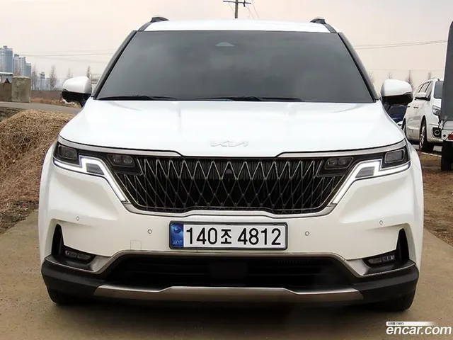 Kia Carnival 9 — миниатюра 1