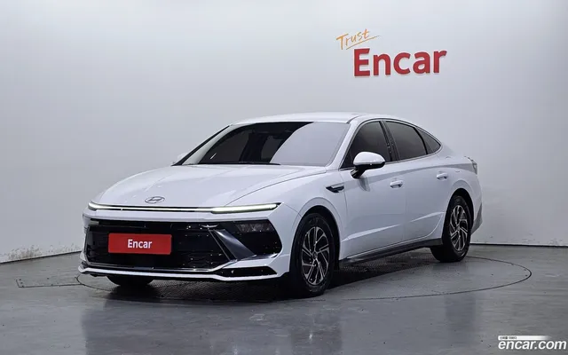 Hyundai (DN8) — миниатюра 1