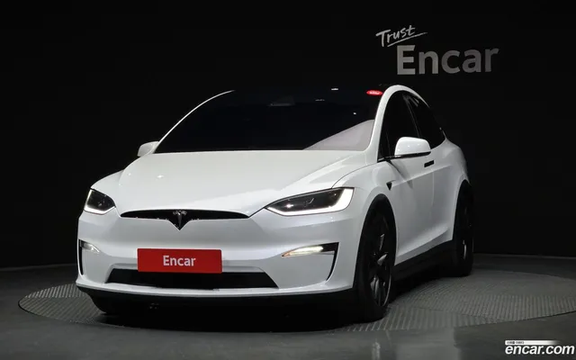 Tesla Model X AWD — миниатюра 1