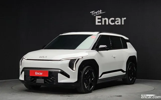 Kia EV3 2WD — миниатюра 1