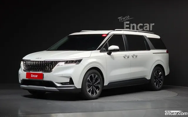 Kia Carnival 9 — миниатюра 1