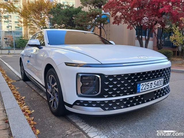 Hyundai Grandeur Hybrid (GN7) — миниатюра 1