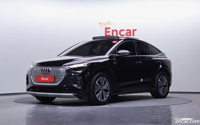 Audi Q4 e-tron (F4) 40 — миниатюра 1