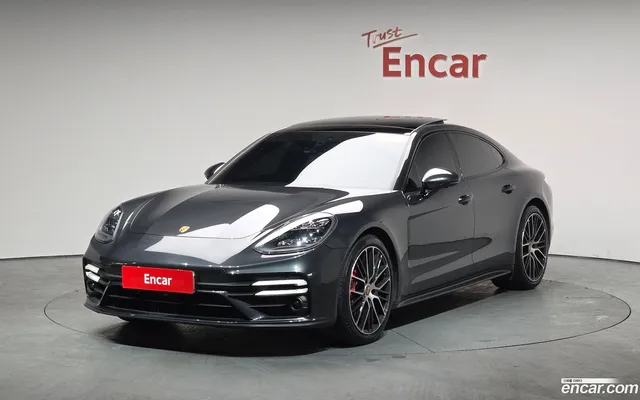 Porsche Panamera (971) 4.0 GTS — миниатюра 1