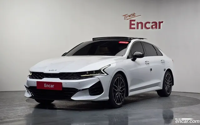 Kia K5 1.6 — миниатюра 1