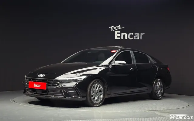 Hyundai Avante CN7 Hybrid — миниатюра 1