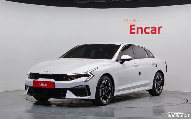 Kia K5 3 2.0 LPi() — миниатюра 1