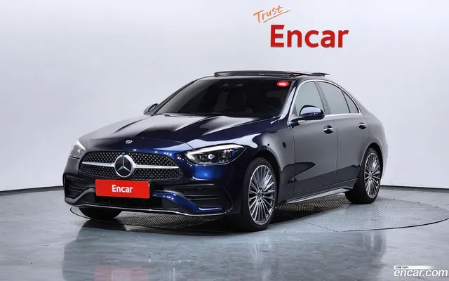 Mercedes-Benz C-Class (W206) C300 AMG Line — миниатюра 1