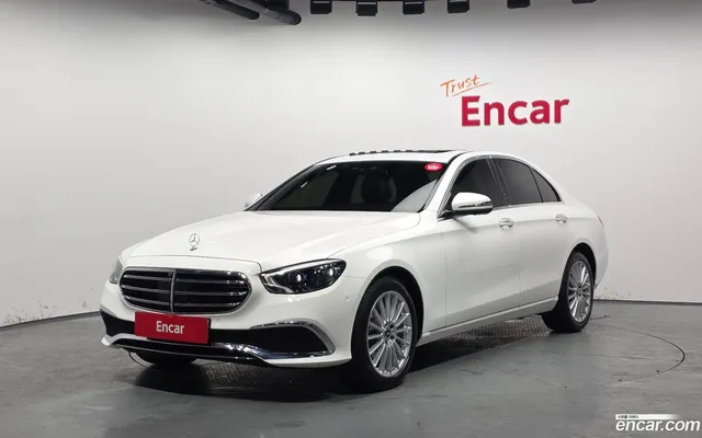 Mercedes-Benz E-Class (W213) E250 — миниатюра 1