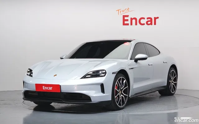 Porsche Taycan 4S — миниатюра 1