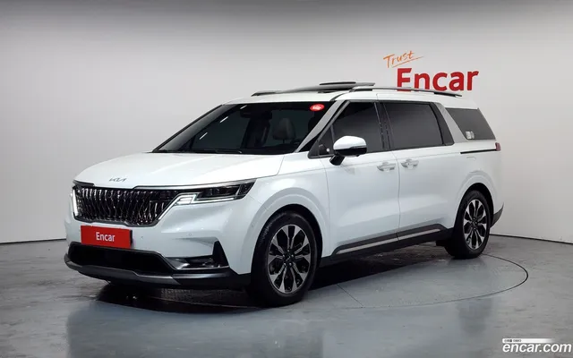 Kia Carnival 7 — миниатюра 1